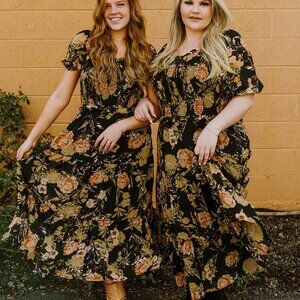 BRAND NEW NEVER WORN Inventory Antique Floral Dress